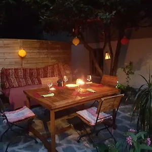 Maison Atypique Au Pied Du Chateau Vakantiehuis Montélimar